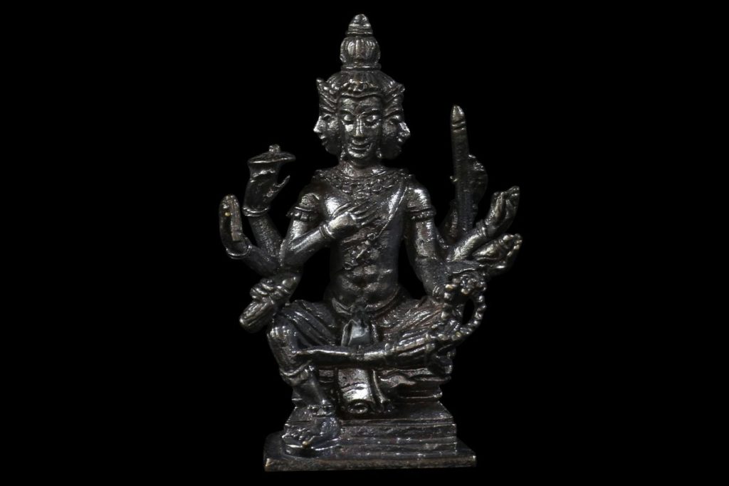 Brahma phra phrom amulette