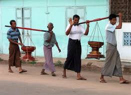 Longyi Costume National Birmanie Mes Indes Galantes