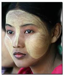 Thanaka Costume National Cosmétique Birmanie Mes Indes Galantes