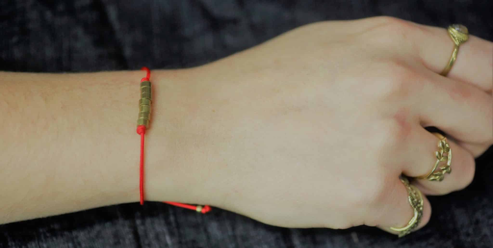bracelet fil rouge juif 
