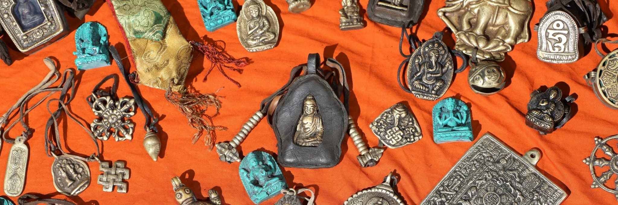 Amulette tibétaine MES INDES GALANTES PARIS